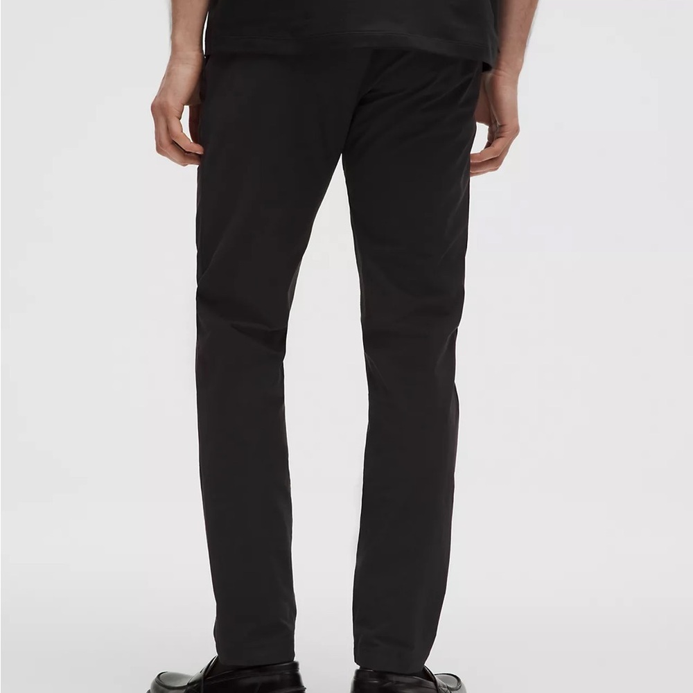 Lululemon Versa Twill Slim-Fit Pants – Black (Men’s Size 32x30)